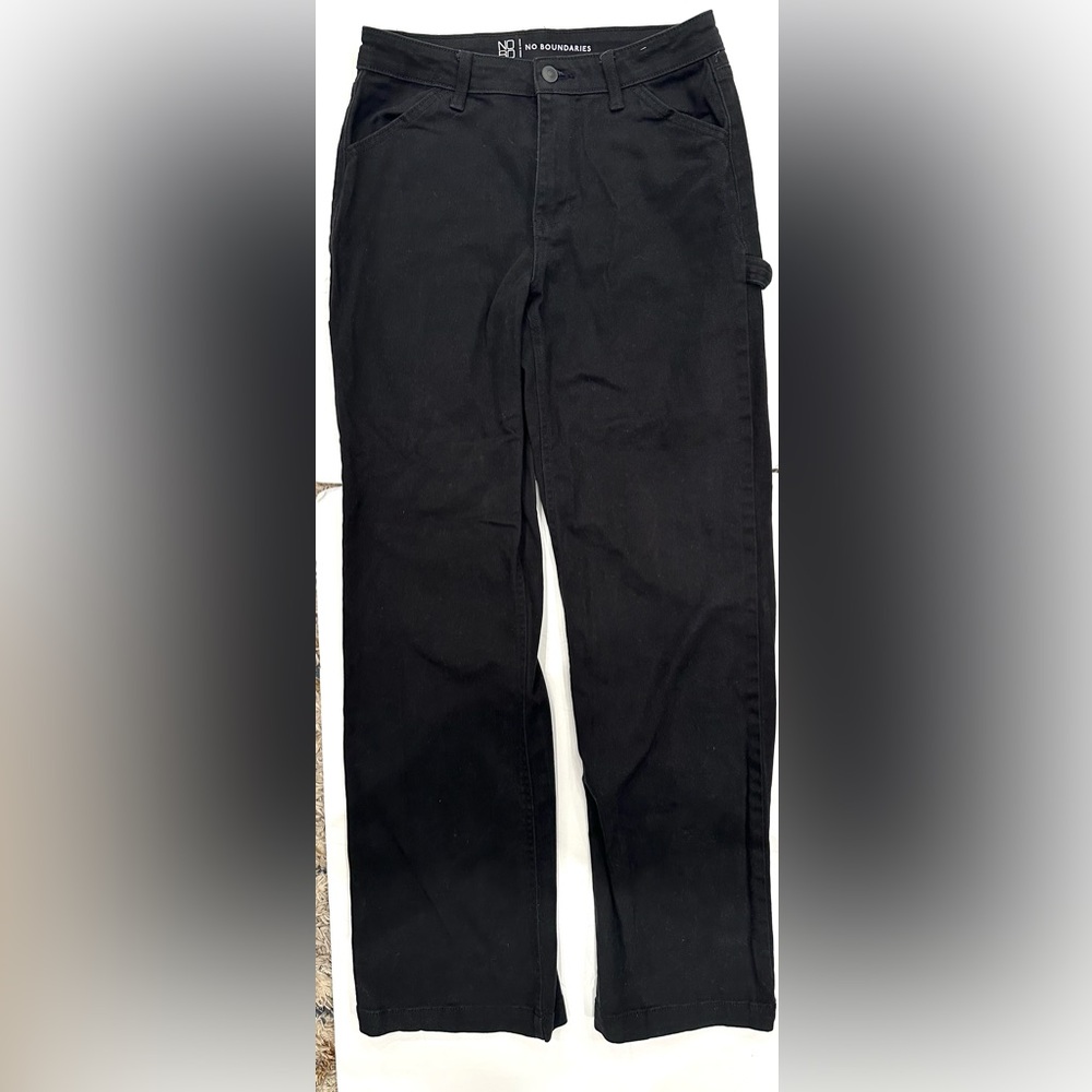 No Boundaries Ladies Cargo Jeans Black Size 7